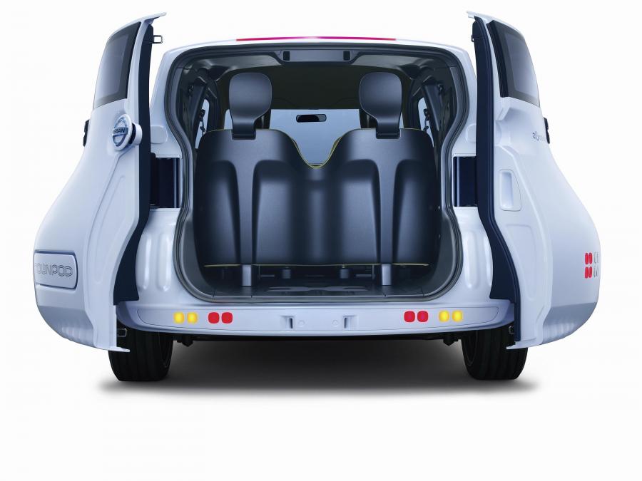  Nissan Townpod Concept 2010 года  (фото 23 из 38)